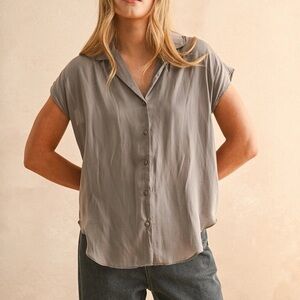 Elegant Women's Gray Button-Down Shirt